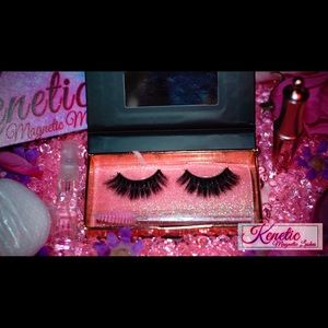 Kenetic Magnetic Lashes (THE REAL P)